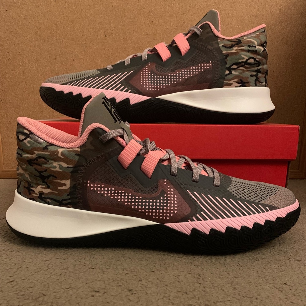 (BRAND NEW) Kyrie Flytrap V "Moon Fossil-Med Soft Pink-Sail" - Size 11